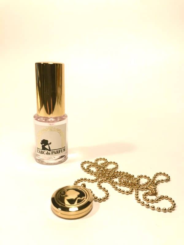 Jewellery + a perfume of abc du parfum